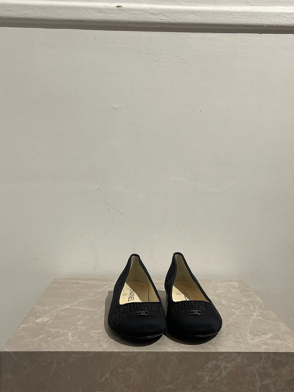 Ballerine Chanel noires T.39 NEUVES