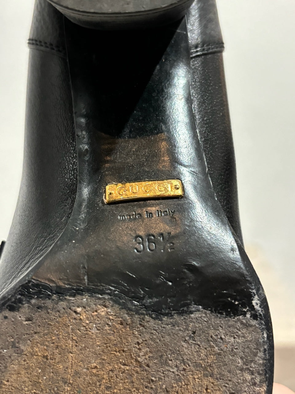 Escarpins Gucci noirs T.36,5