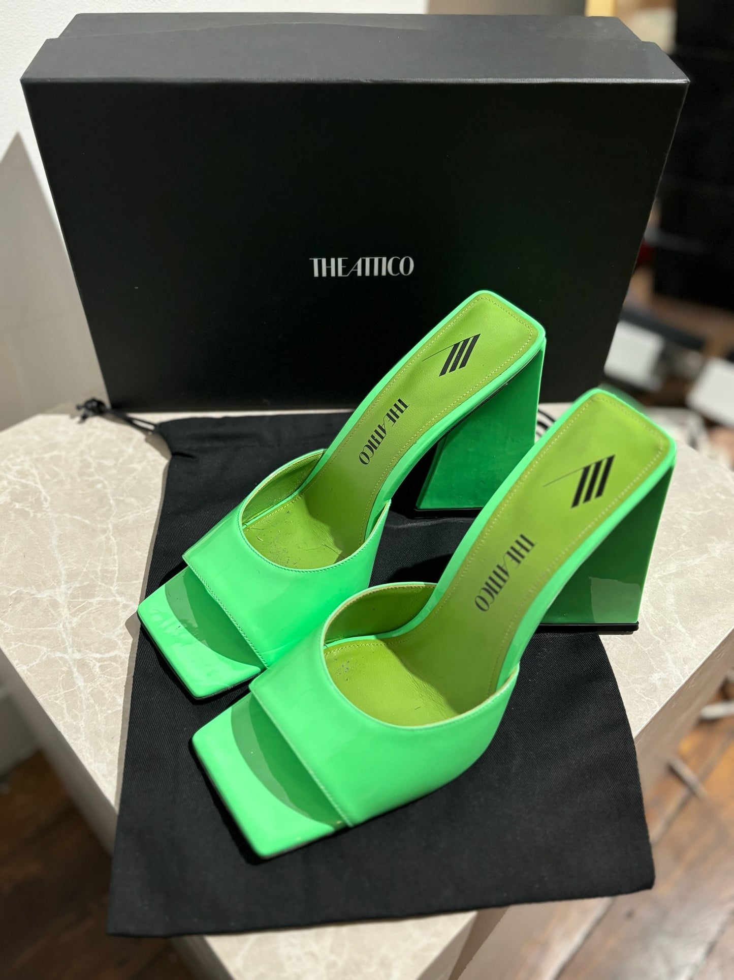 Mules The Attico vertes T.41