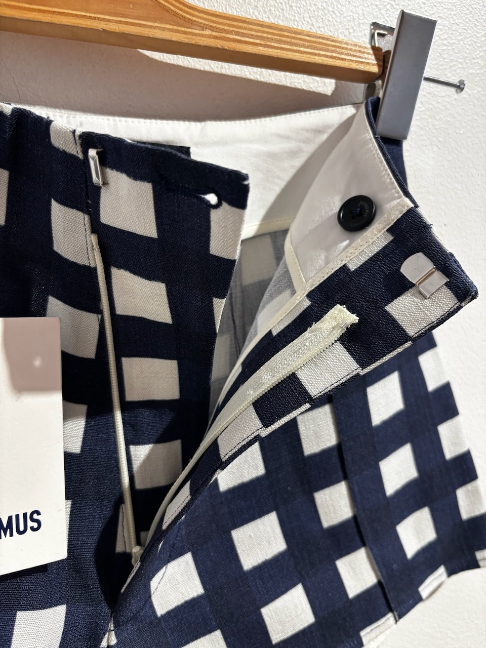 Short Jacquemus bleu T.32 NEUF
