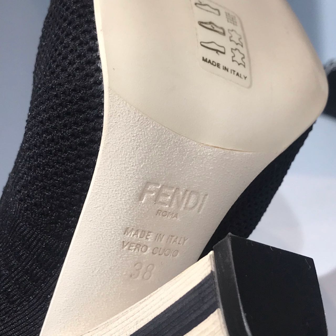 Bottines Fendi Colibri T.38