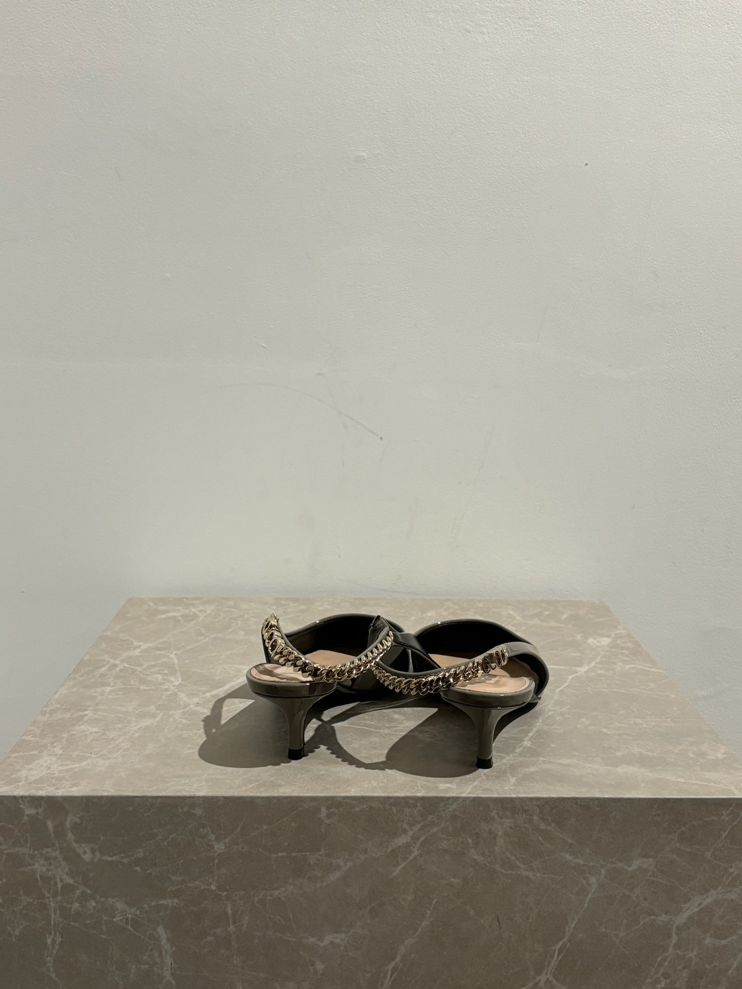 Escarpins Gucci gris T.37