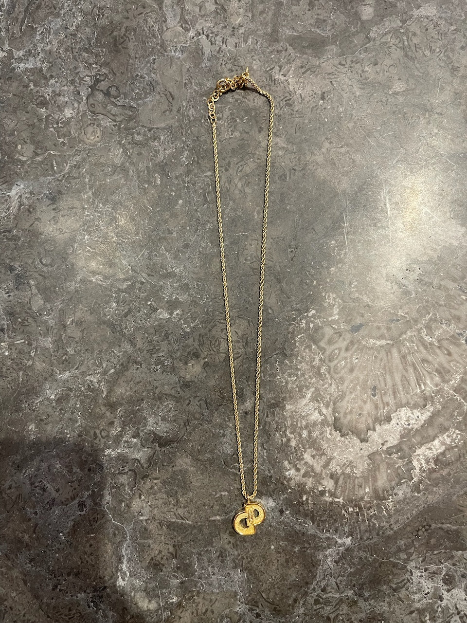 Collier Dior CD doré