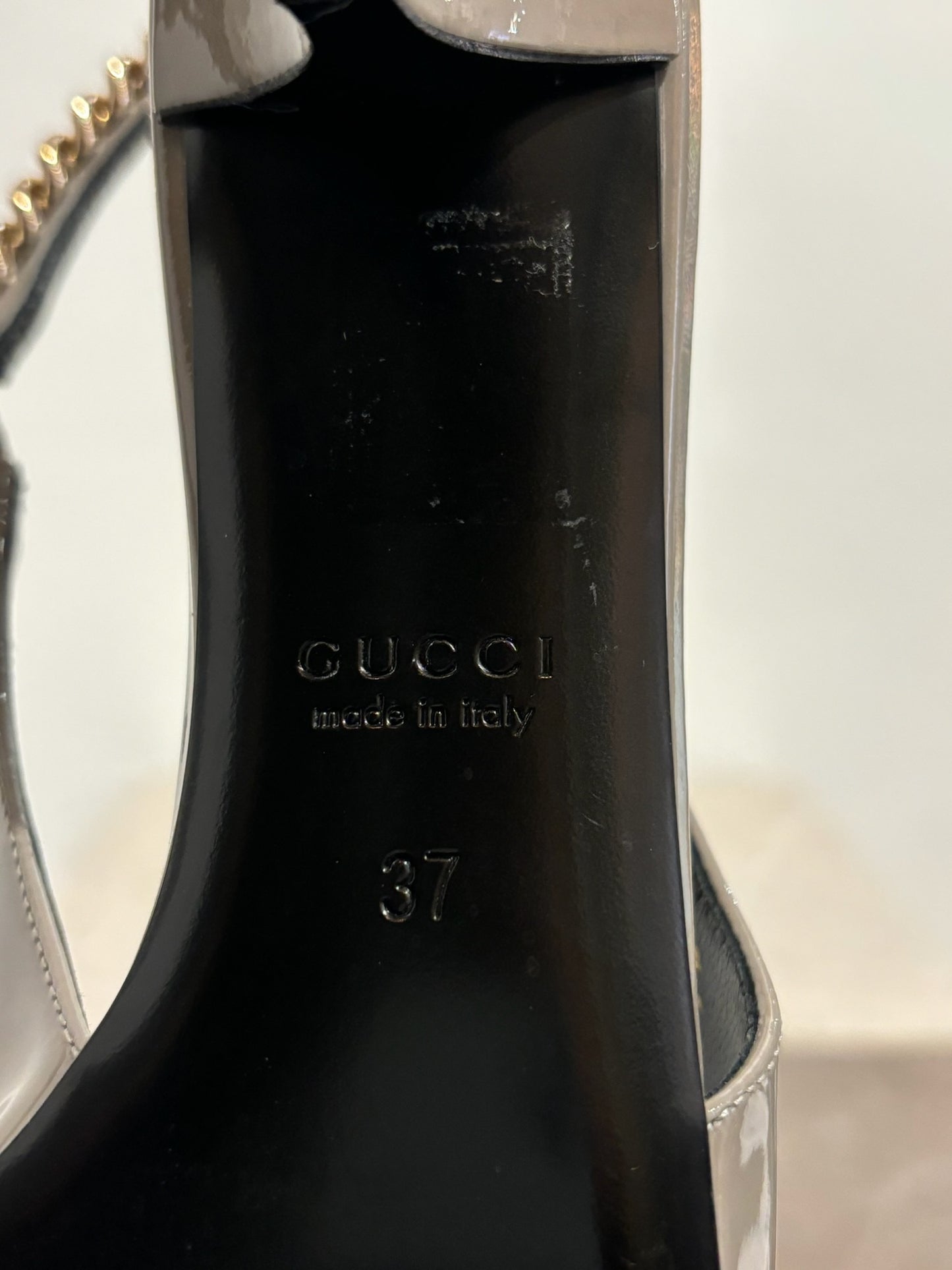 Escarpins Gucci gris T.37