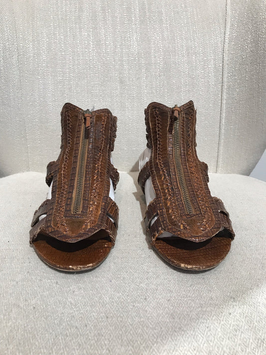 Sandales Givenchy marron T.38,5