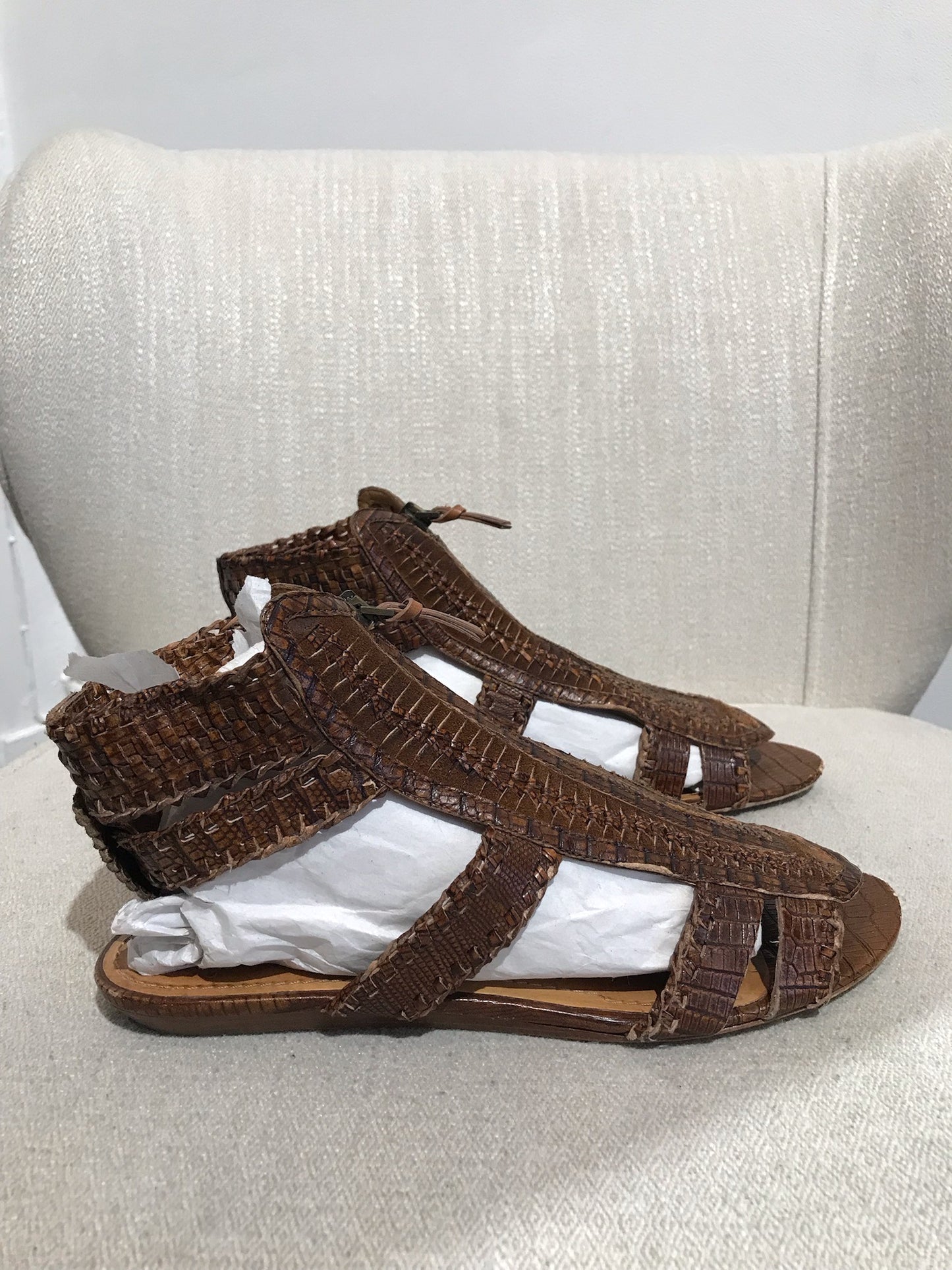 Sandales Givenchy marron T.38,5