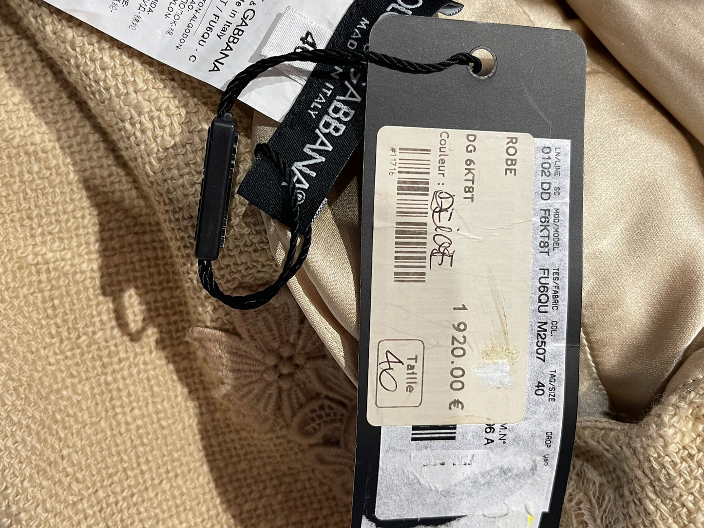 Robe Dolce & Gabbana beige T.36