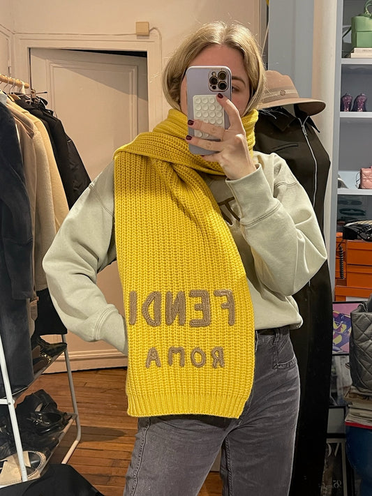 Echarpe Fendi jaune