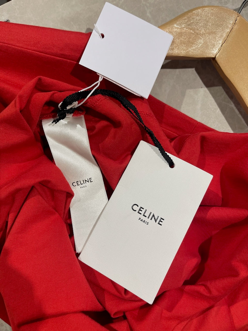 T-shirt Céline rouge T.L NEUF