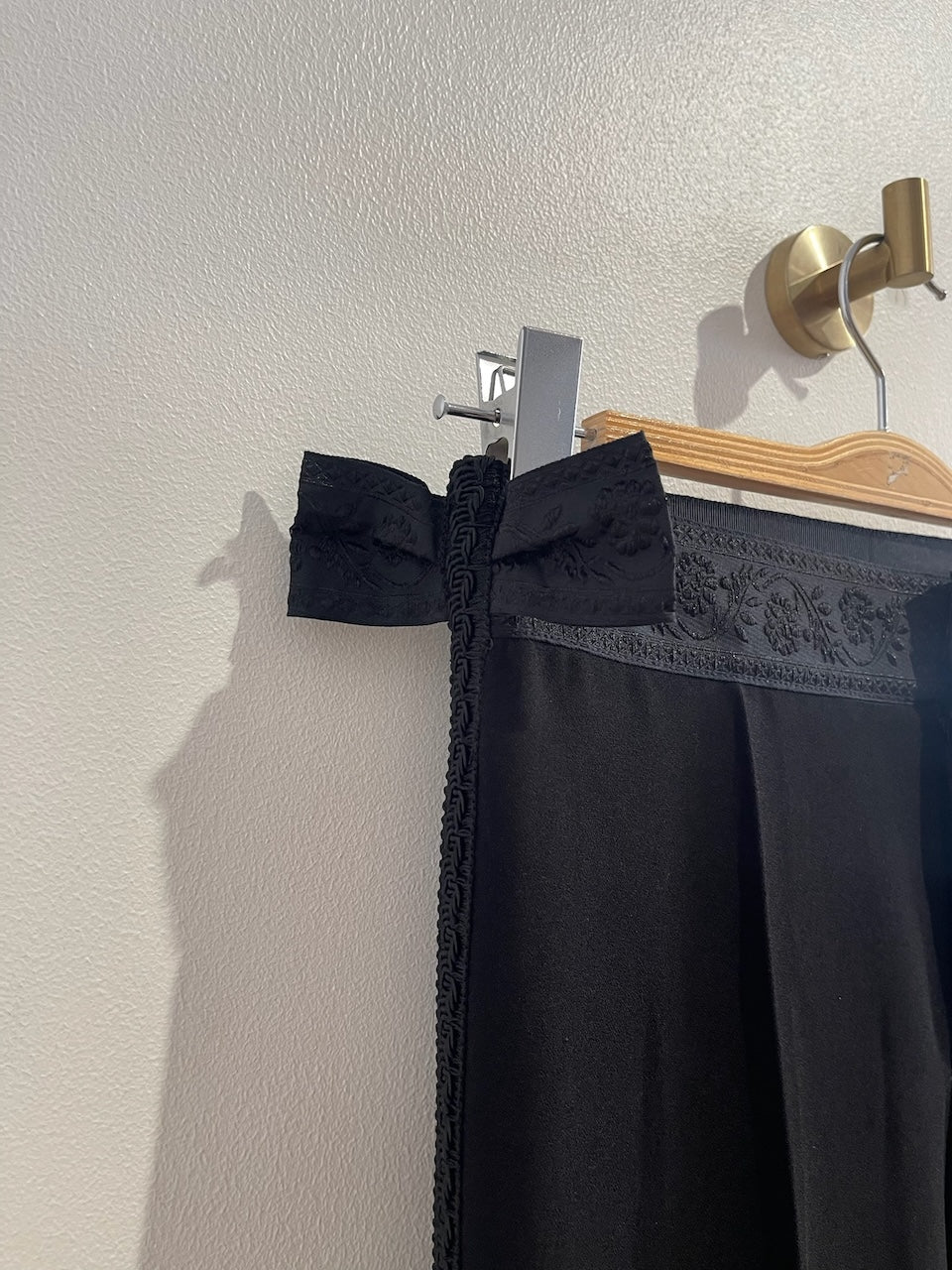 Pantalon Jean Paul Gaultier noir T.36