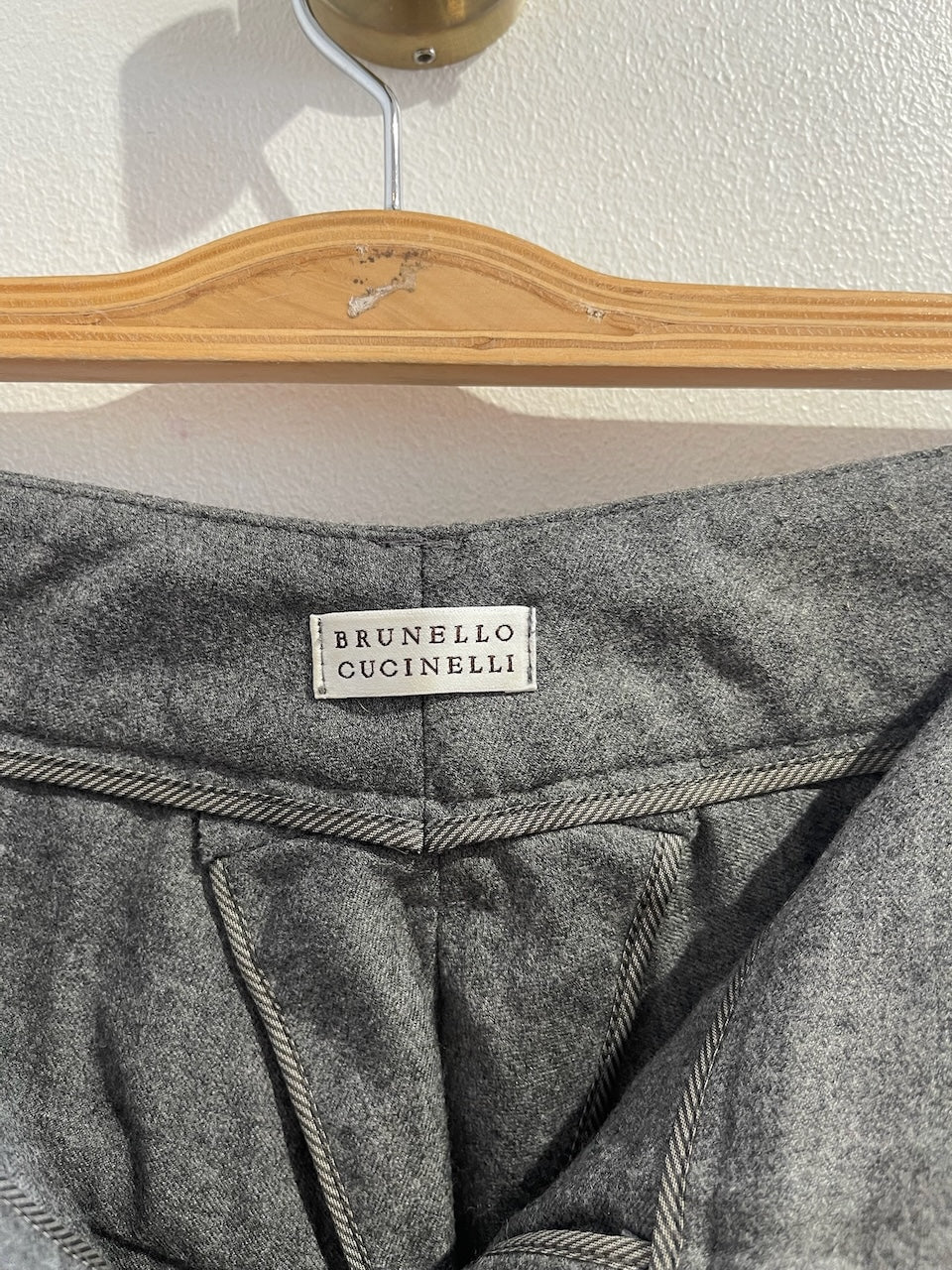 Pantalon Brunello Cucinelli gris T.36