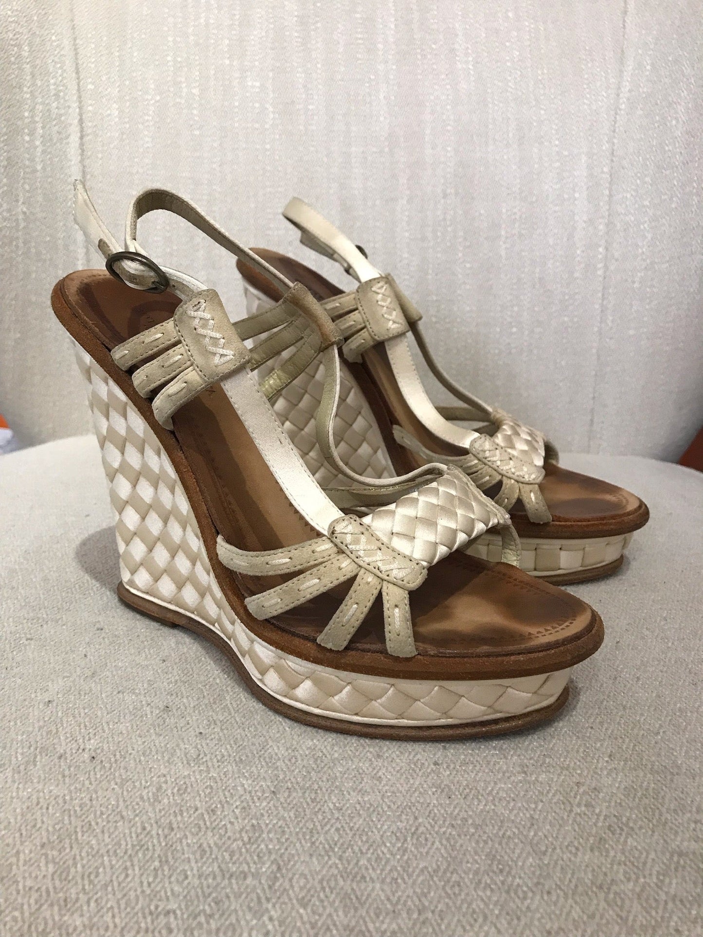 Sandales Bottega Veneta beige T.36