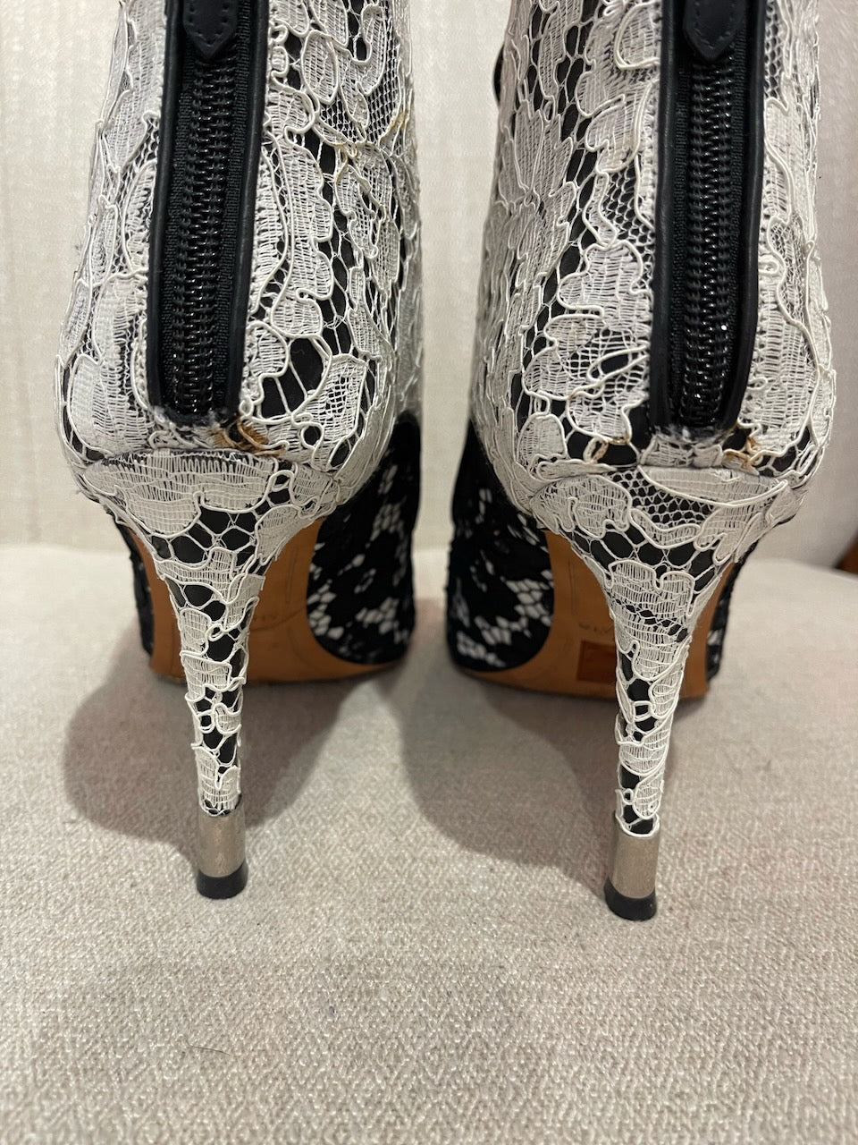 Boots Givenchy en dentelle T.37