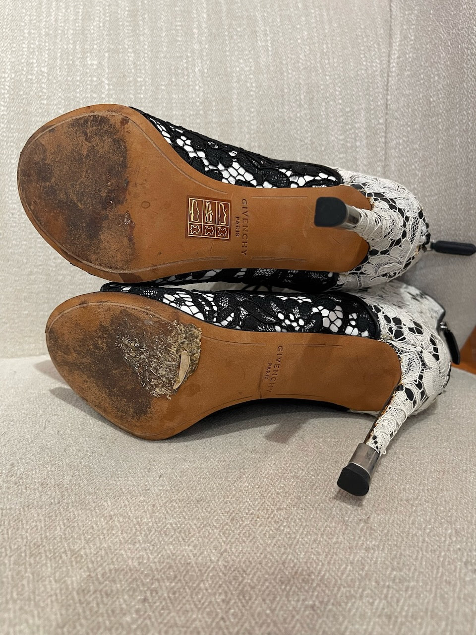 Boots Givenchy en dentelle T.37