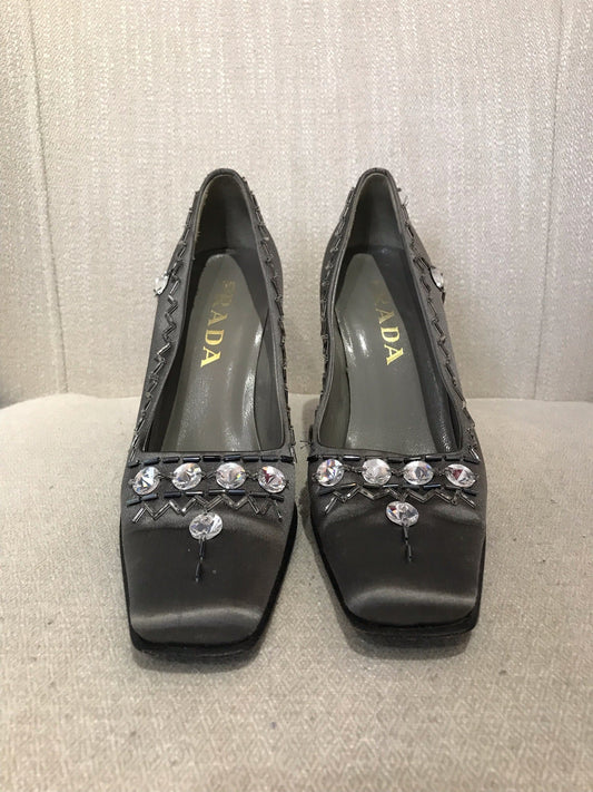 Escarpins Prada gris T.35