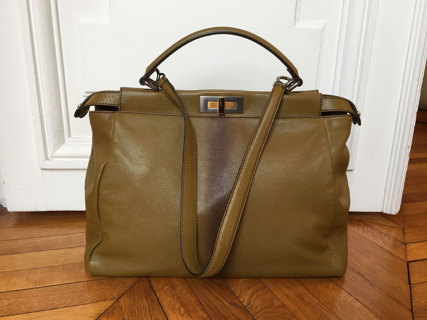 Sac Fendi Peekaboo