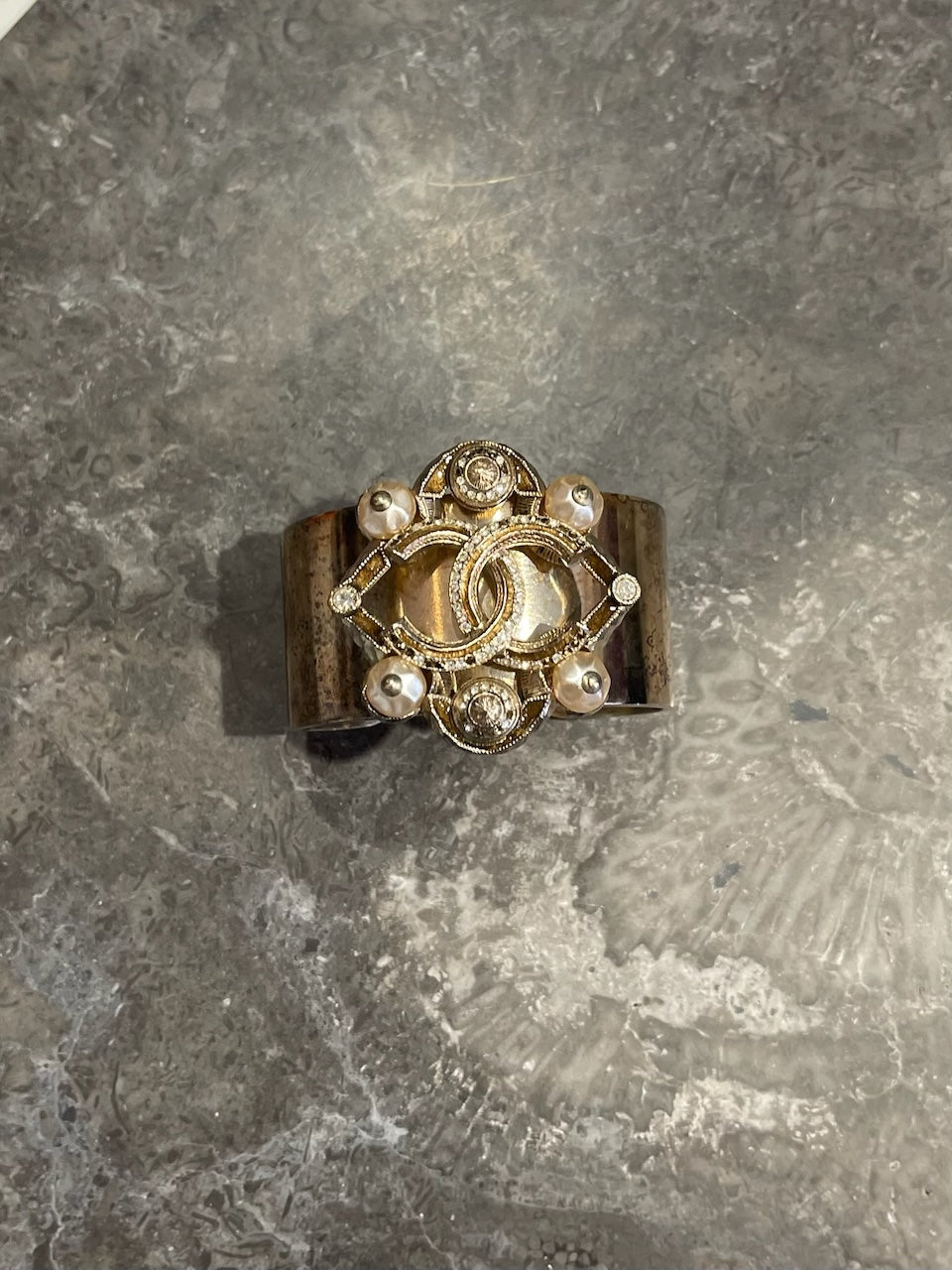 Manchette Chanel vintage