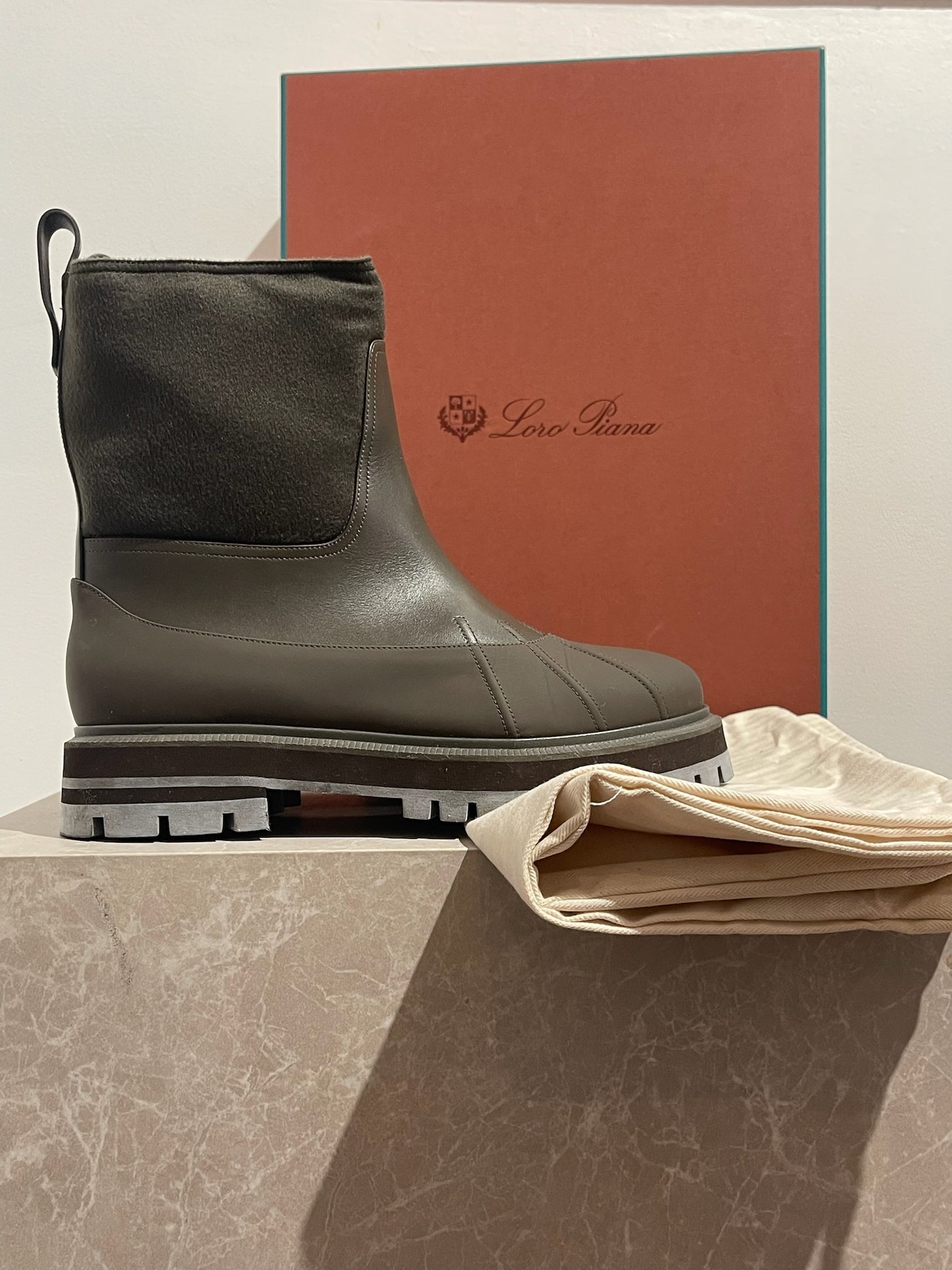 Bottines Loro Piana marron T.39,5