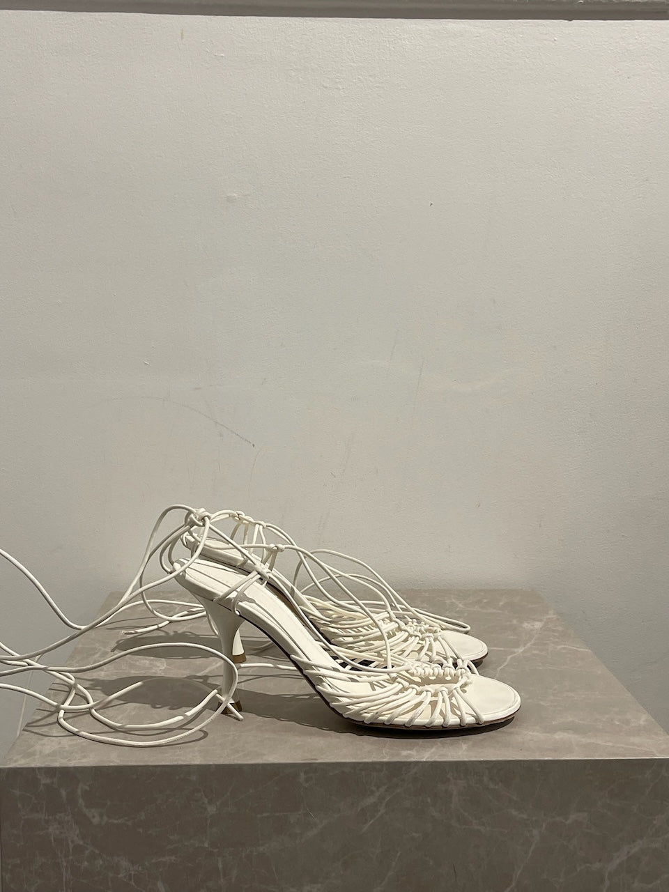 Sandales Bottega Veneta blanches T.37,5