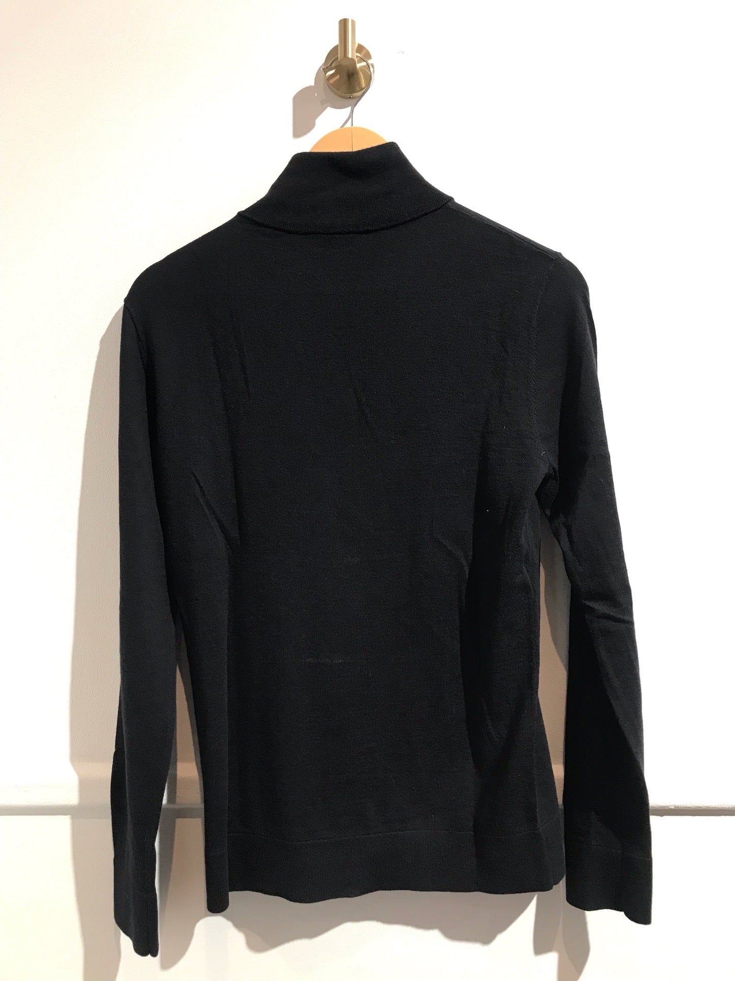 Pull Chanel noir T.XS