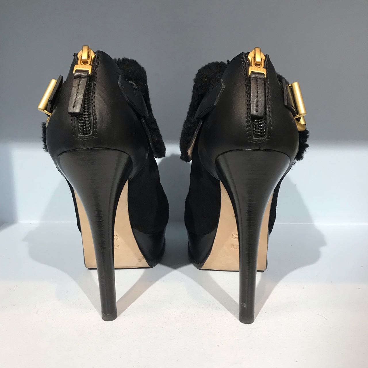 Boots Fendi noires T.39,5