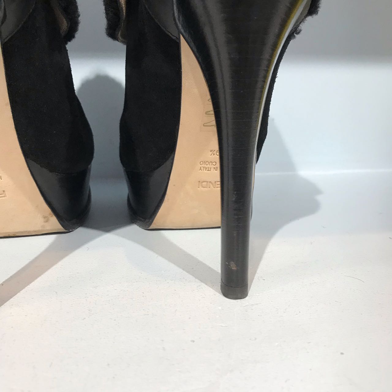 Boots Fendi noires T.39,5