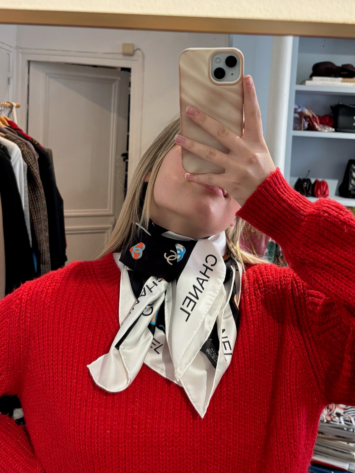 Foulard 90 Chanel ruban blanc