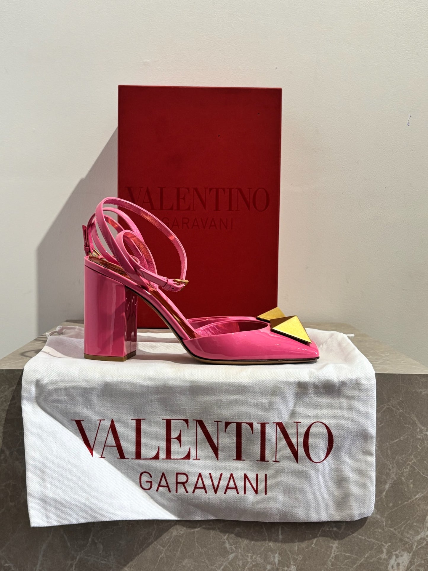 Escarpins Valentino roses T 37.5