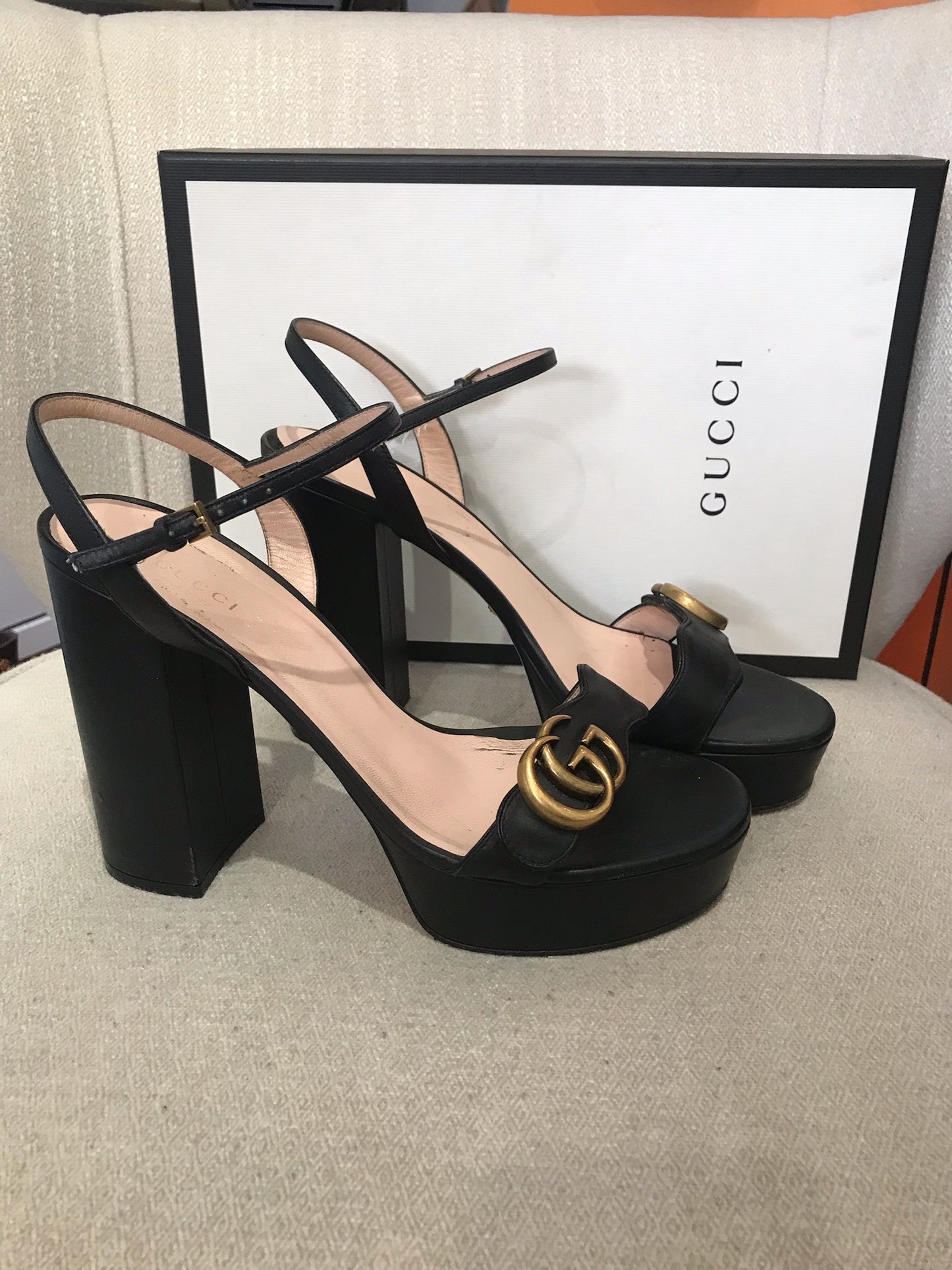 Sandales Gucci noires T.40,5