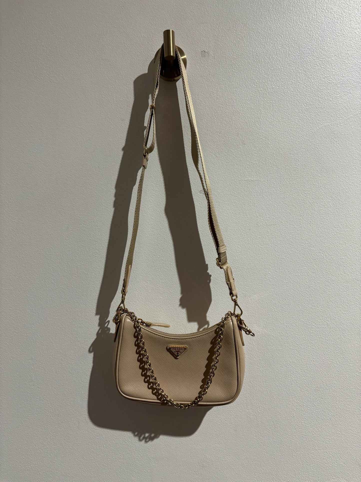 Sac Prada Beige Re-Edition