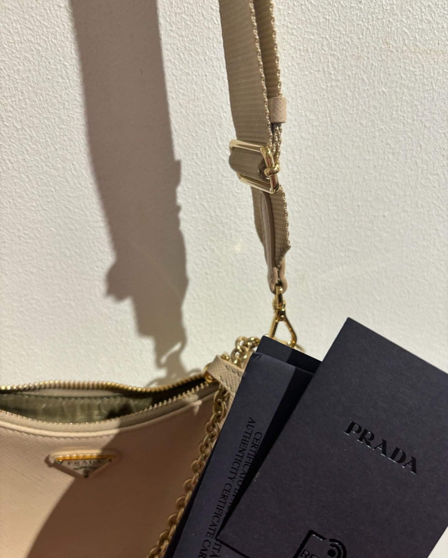 Sac Prada Beige Re-Edition