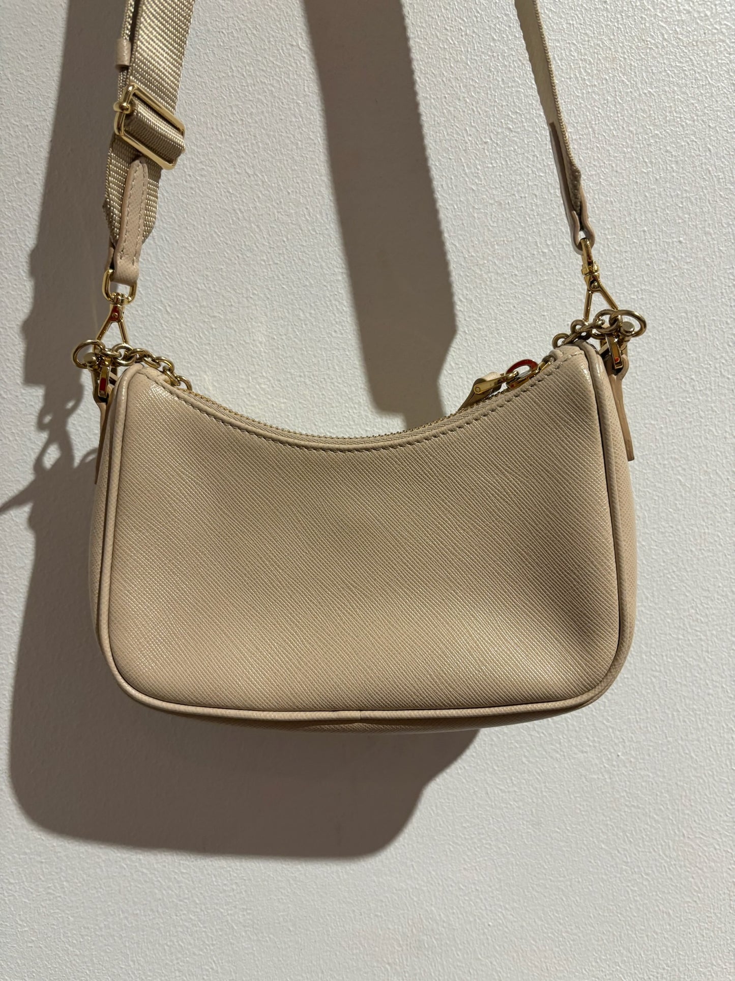 Sac Prada Beige Re-Edition