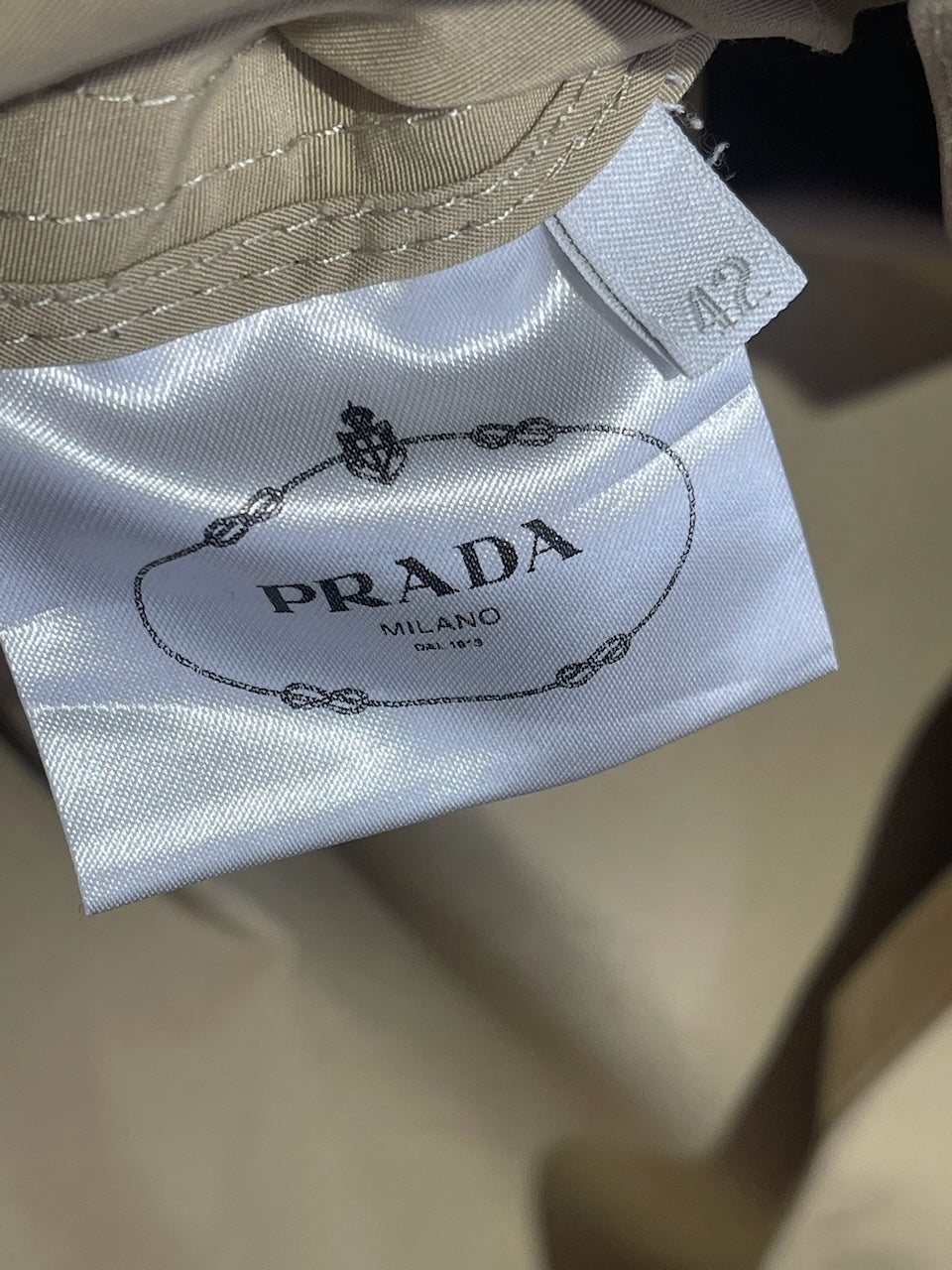 Trench Prada beige T.38