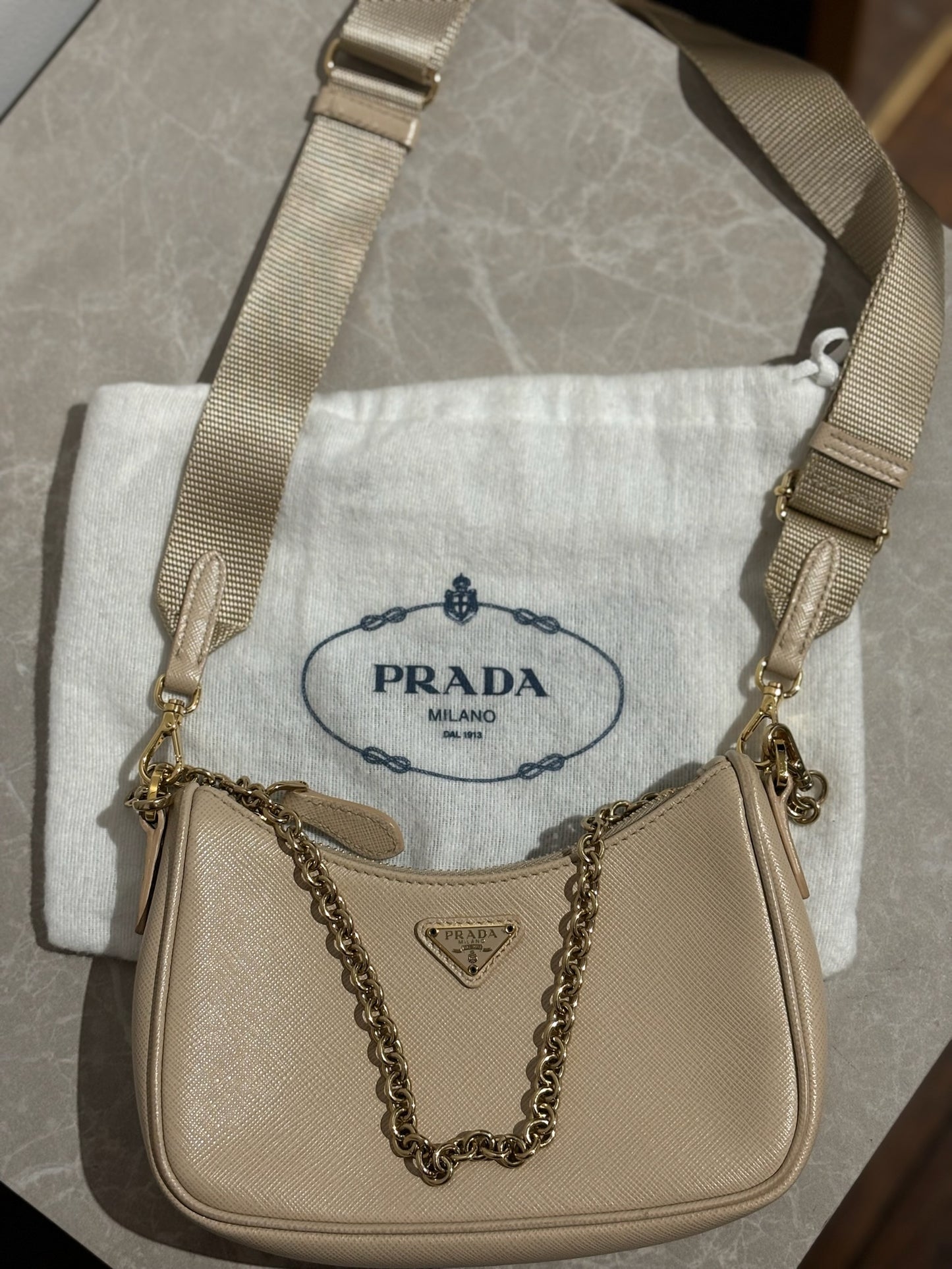 Sac Prada Beige Re-Edition