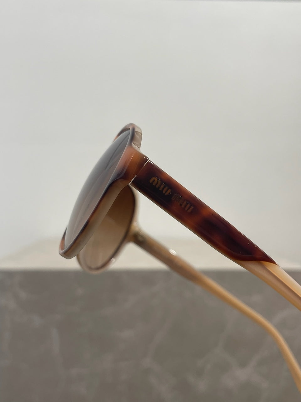 Lunettes Miu Miu beiges