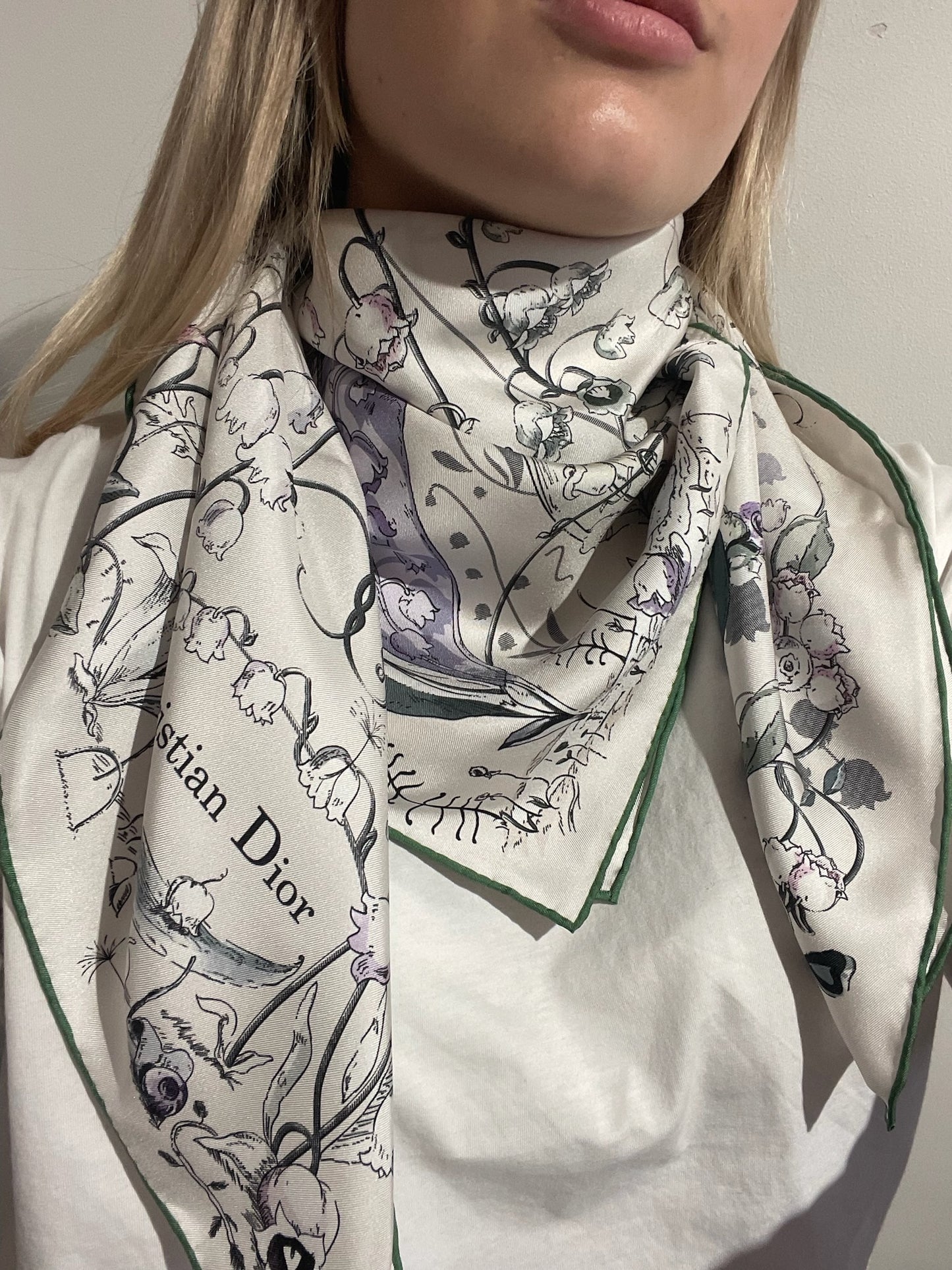Foulard Dior blanc à fleurs