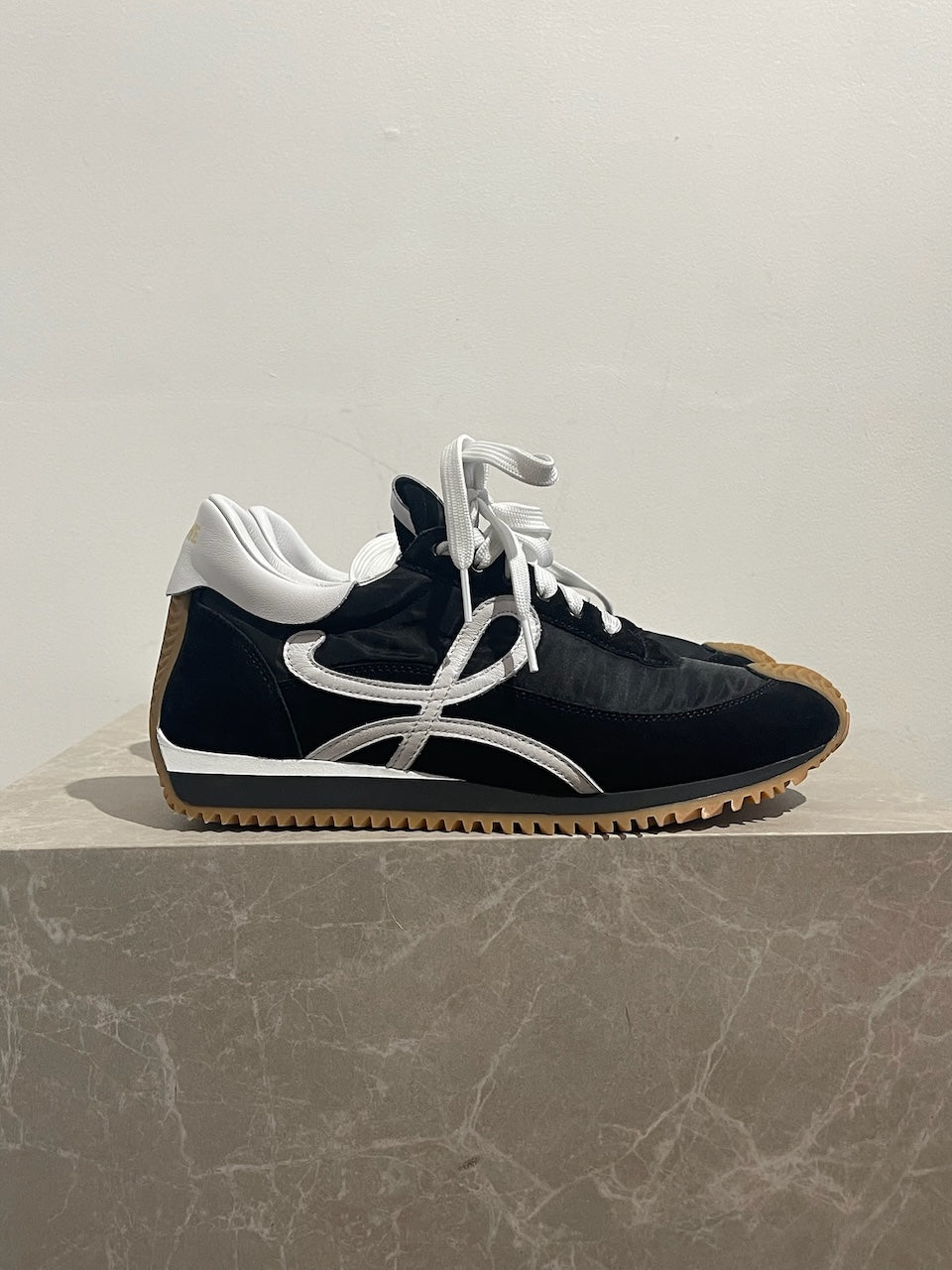 Baskets Loewe Flow Runner T.40