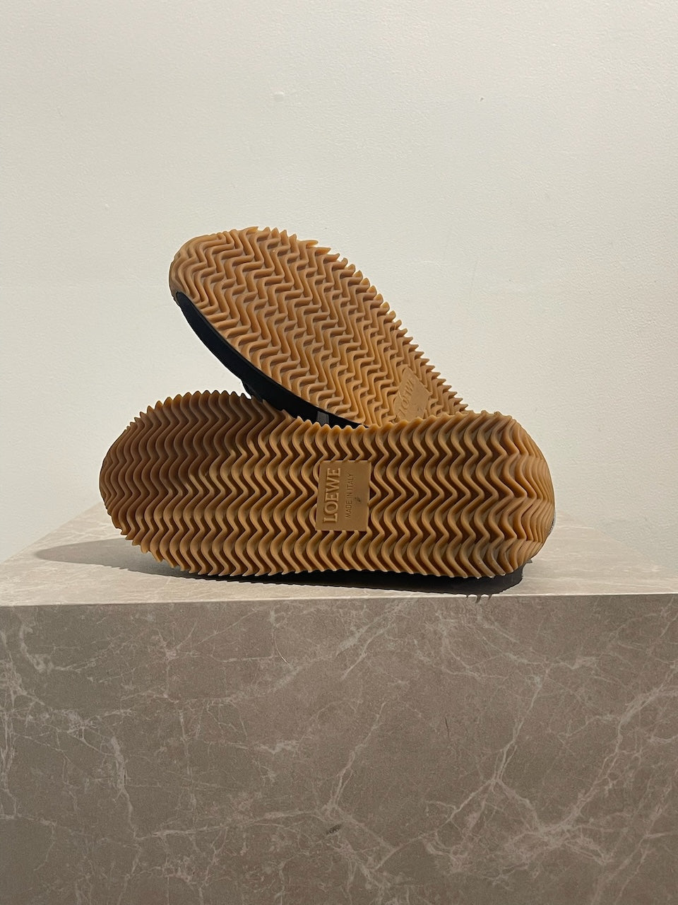 Baskets Loewe Flow Runner T.40