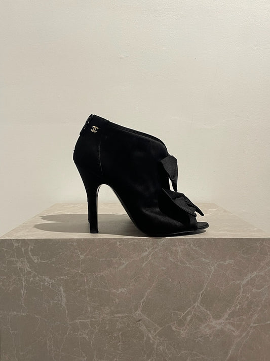 Boots Chanel noires T.38,5