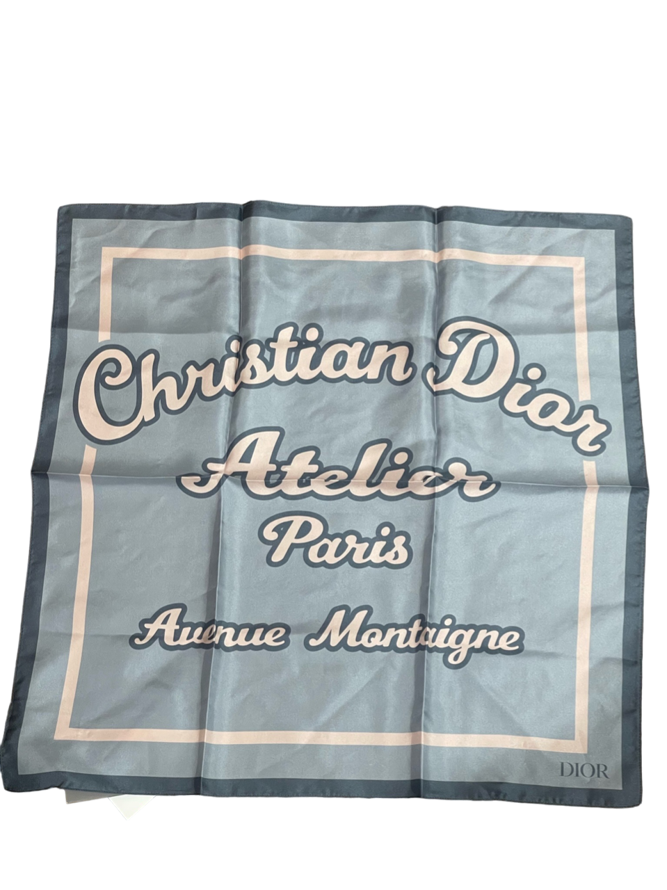 Carré Dior gris NEUF