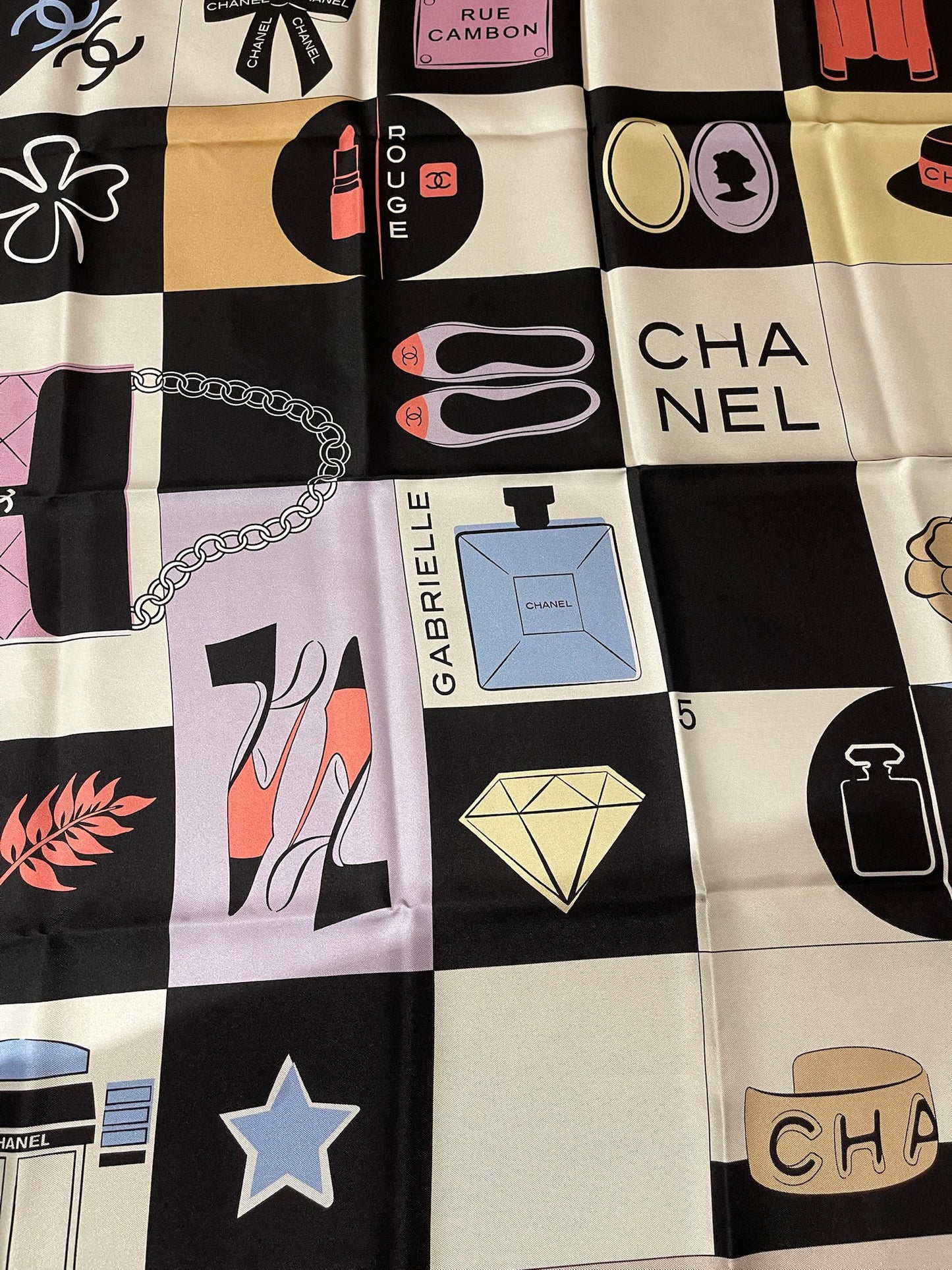 Foulard Chanel Rose/Noir