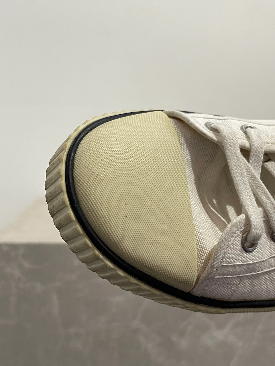 Basket Celine blanches T.40