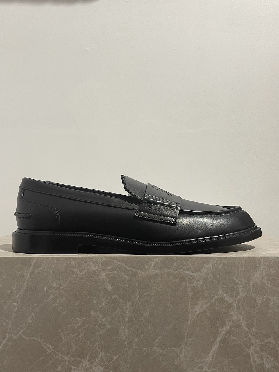 Mocassins Fendi noires T.40 Neufs