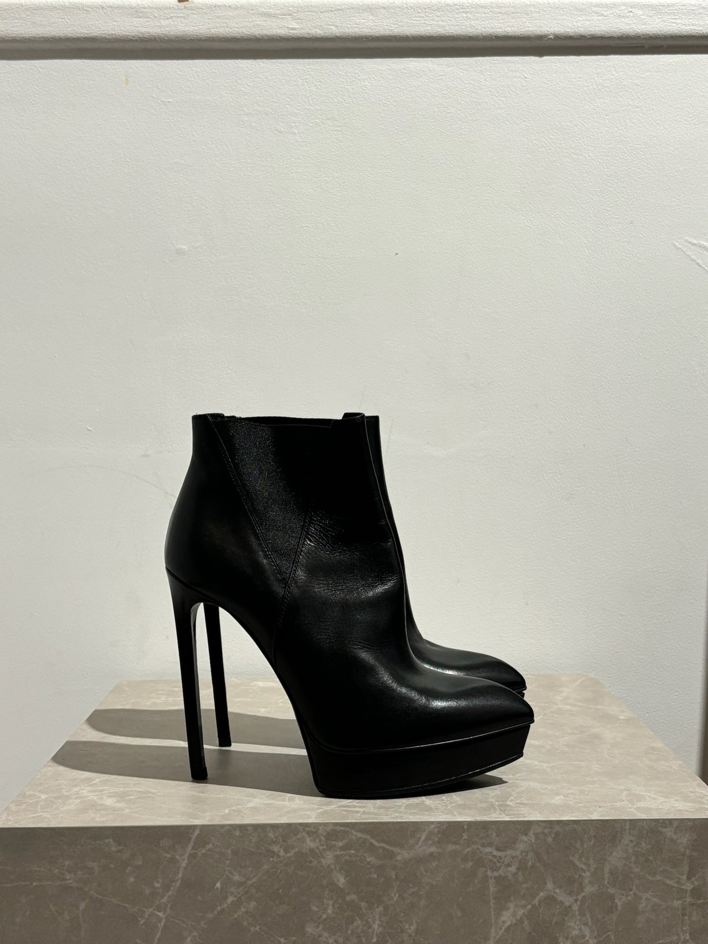 Boots Saint Laurent noires T.37,5