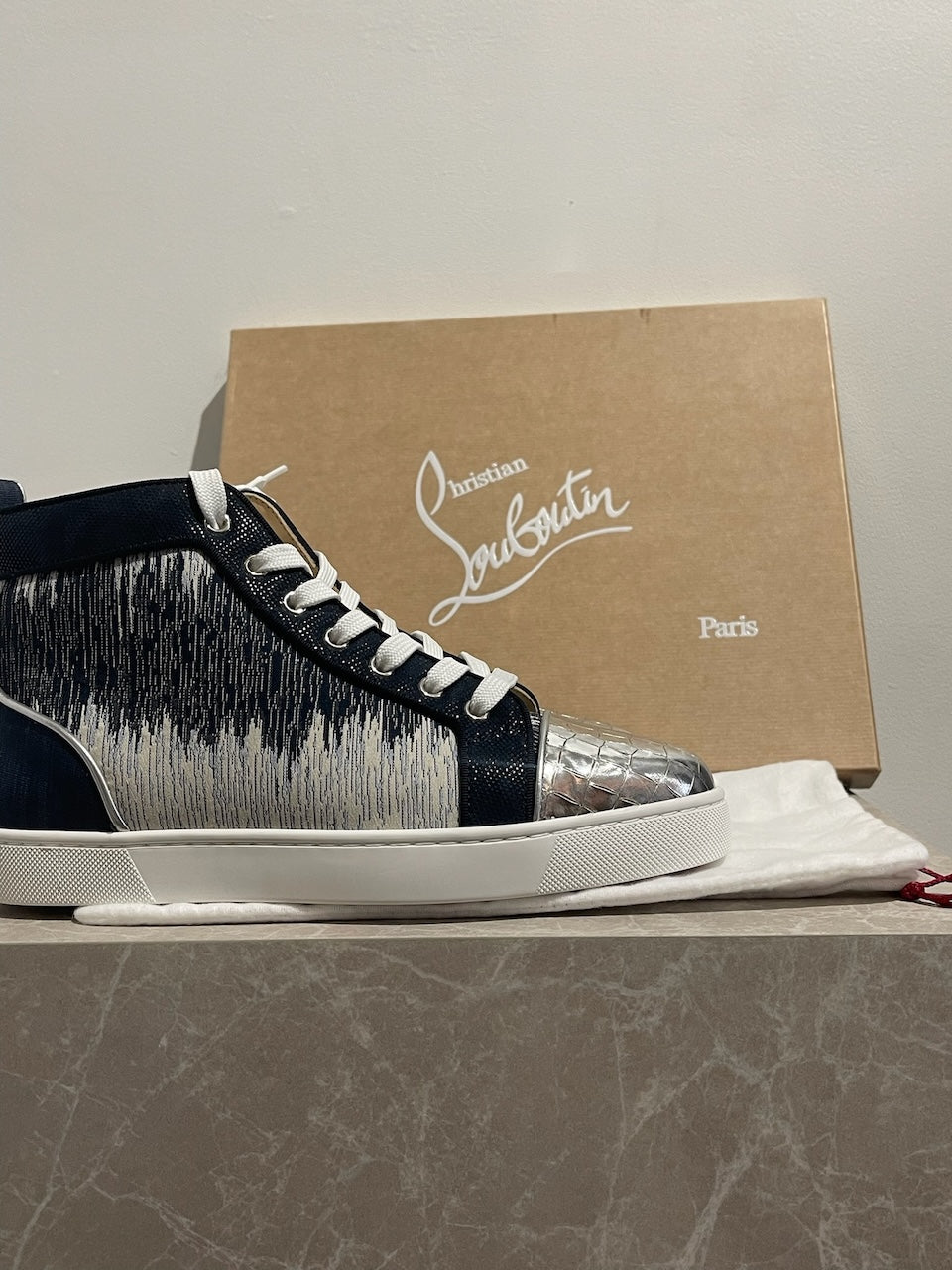 Baskets Christian Louboutin T.40 Neuves