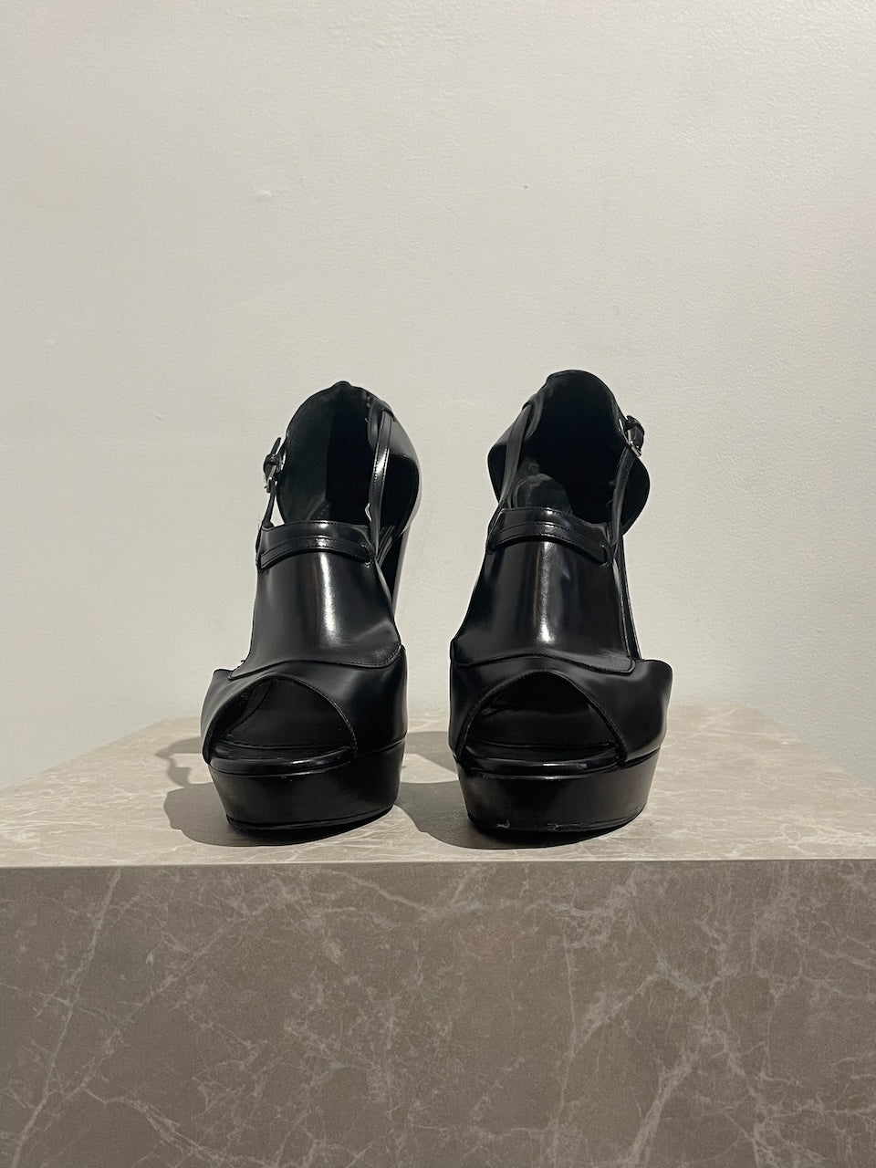 Escarpins Yves Saint Laurent noirs T.40