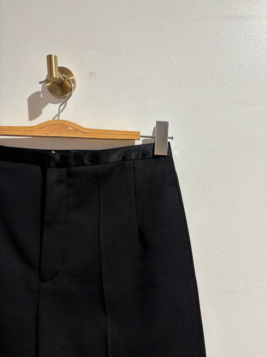 Short Saint Laurent noir T.36