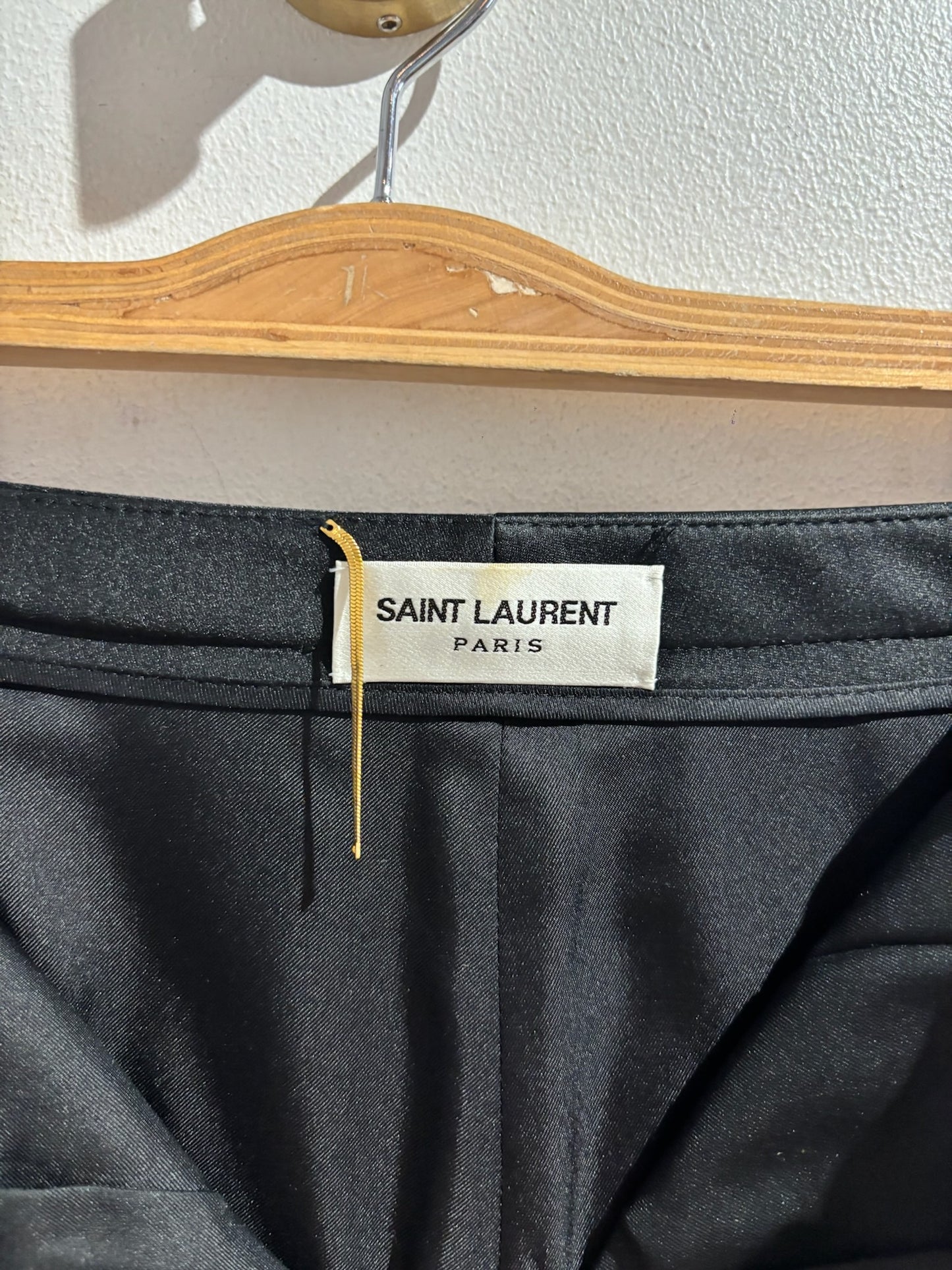 Short Saint Laurent noir T.36