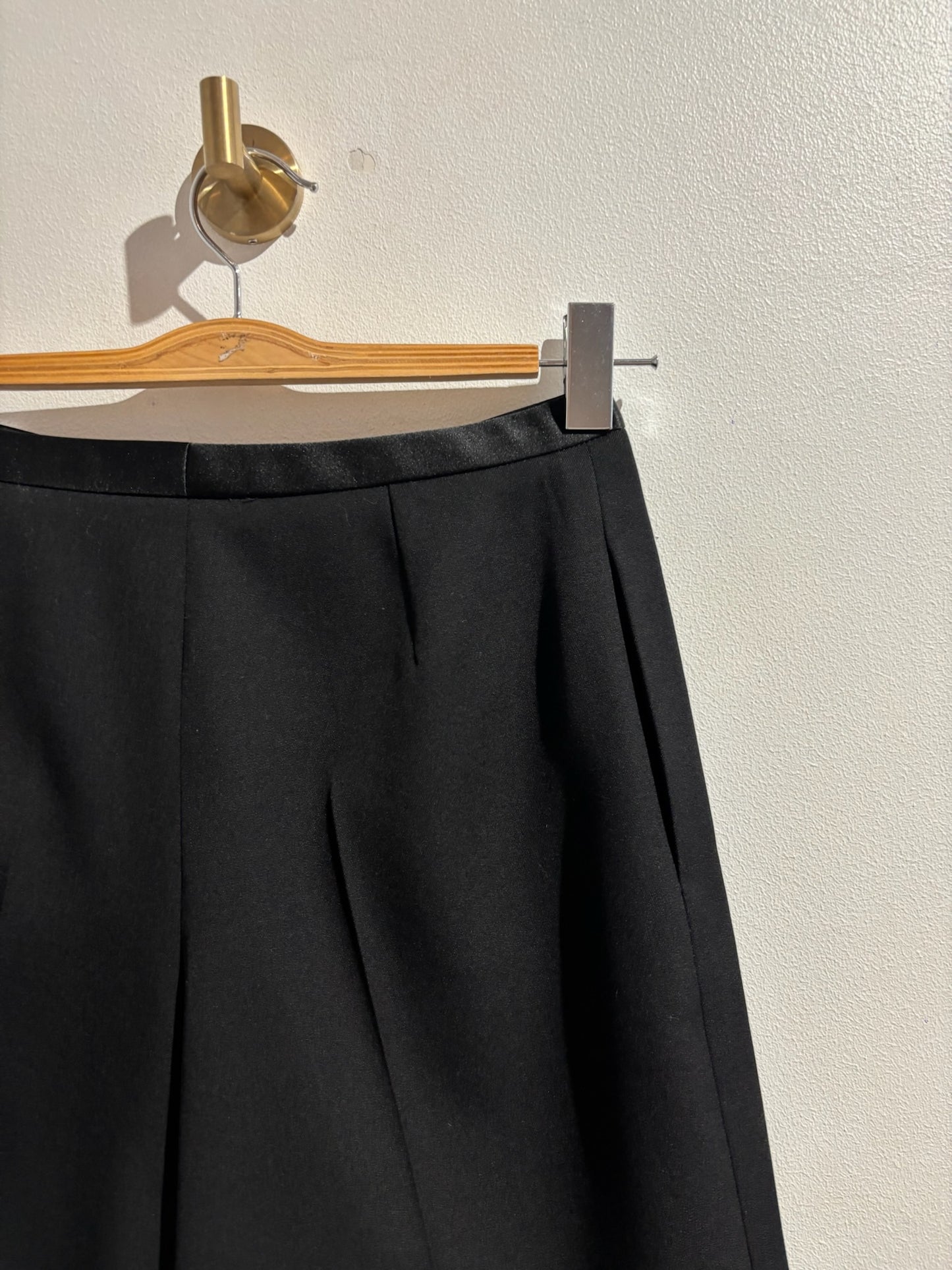 Short Saint Laurent noir T.36