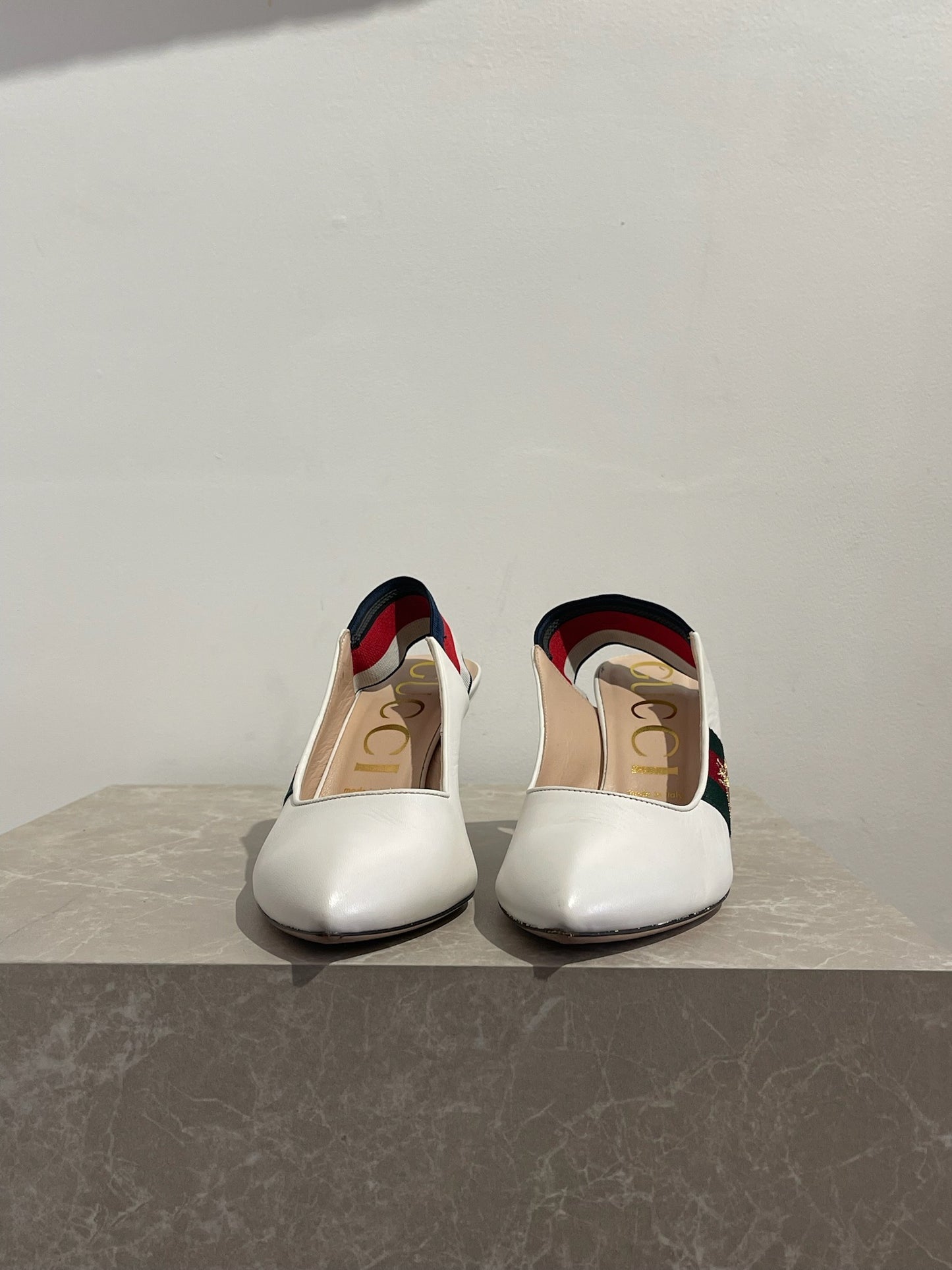 Escarpins Gucci blancs T.39